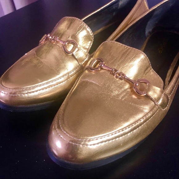 TOPSHOP Gold Cuffed Loafers - Picture 3 of 5